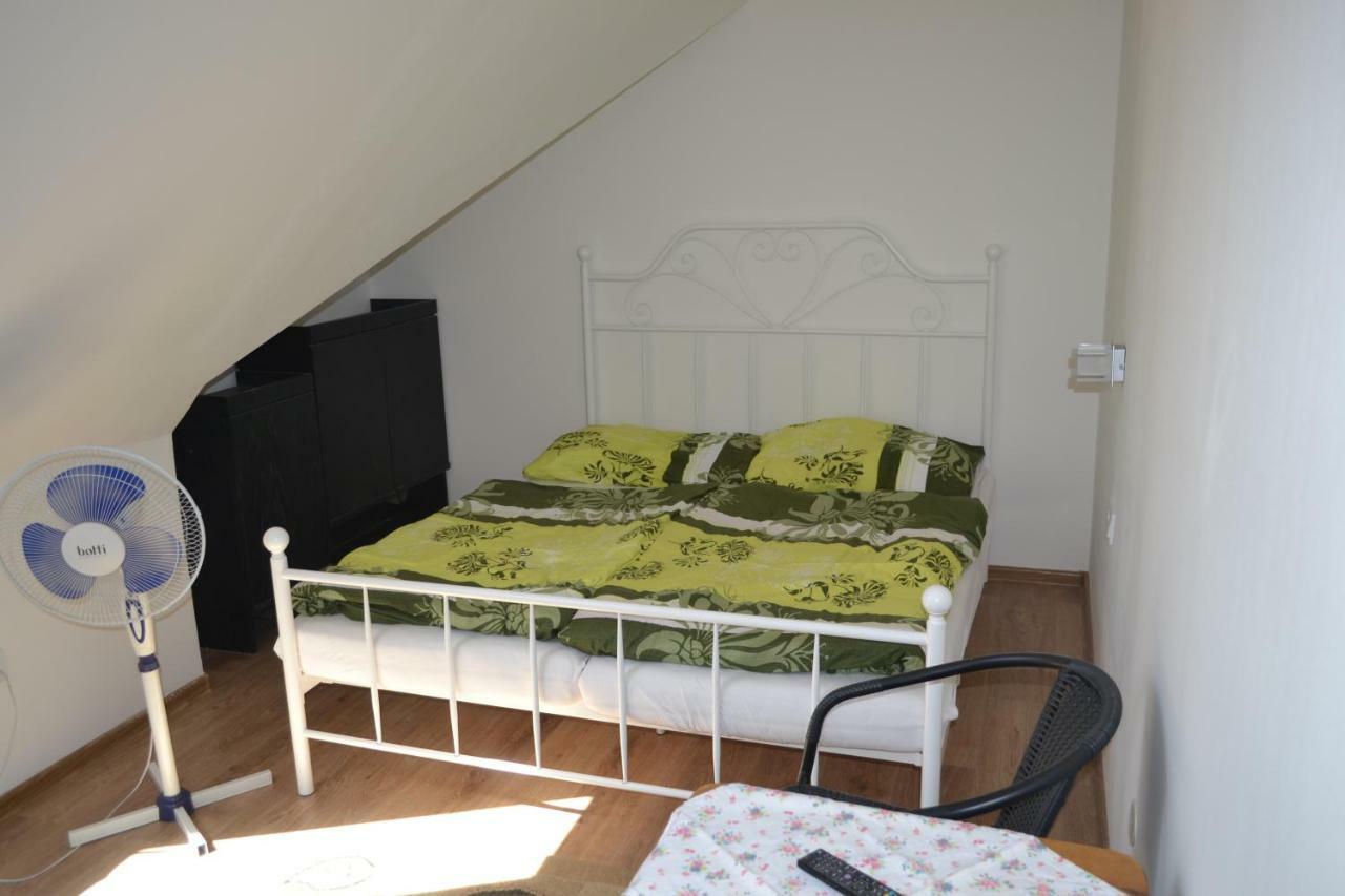 Apartmany Alex S Bazenom Kalonda Zewnętrze zdjęcie